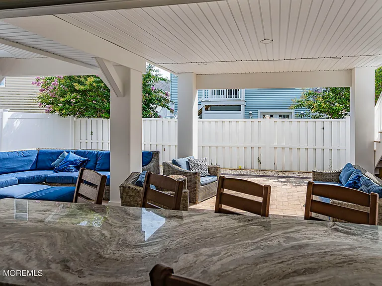 53 Fort Ave — Photo 22