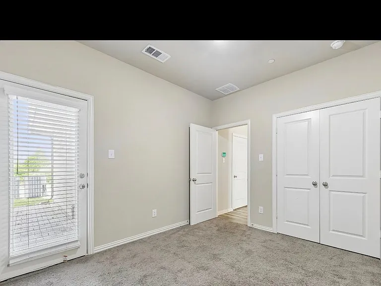 3121 Solana Cir — Photo 4