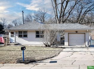 7912 N 39th St, Omaha, NE 68112