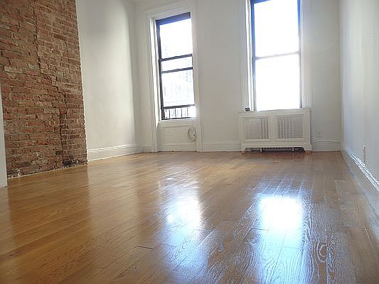 1st image of 643 10th Ave APT 3RS