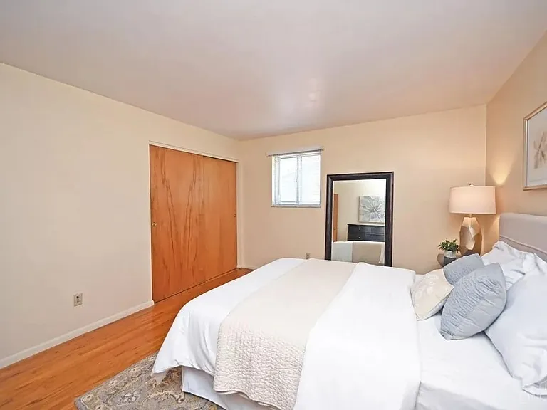 8608 Linderwood Ln — Photo 17