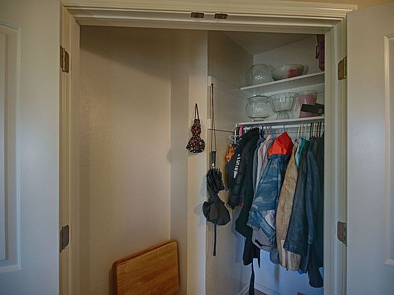 5th image of 17210 Cottonwood Ct
