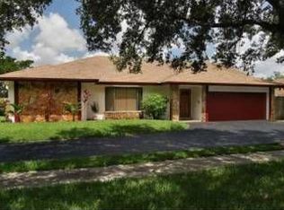 9061 NW 16th St, Plantation, FL 33322