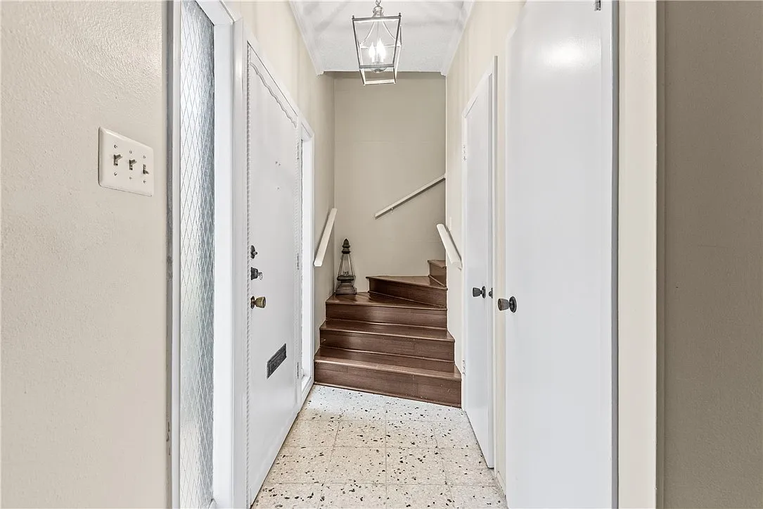 2 bed, 2.5 bath, 2178 sqft, $2,495 — Photo 2
