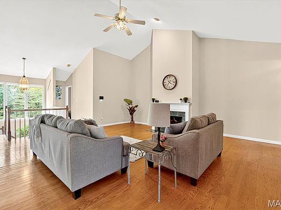5th image of 4368 Keevenshore Dr