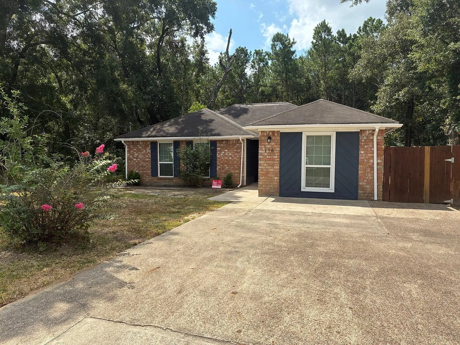 4 bed, 2.0 bath, 1711 sqft, $2,100 — Photo 3