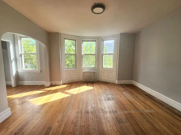 261 New York Ave #22, Newark, NJ 07105
