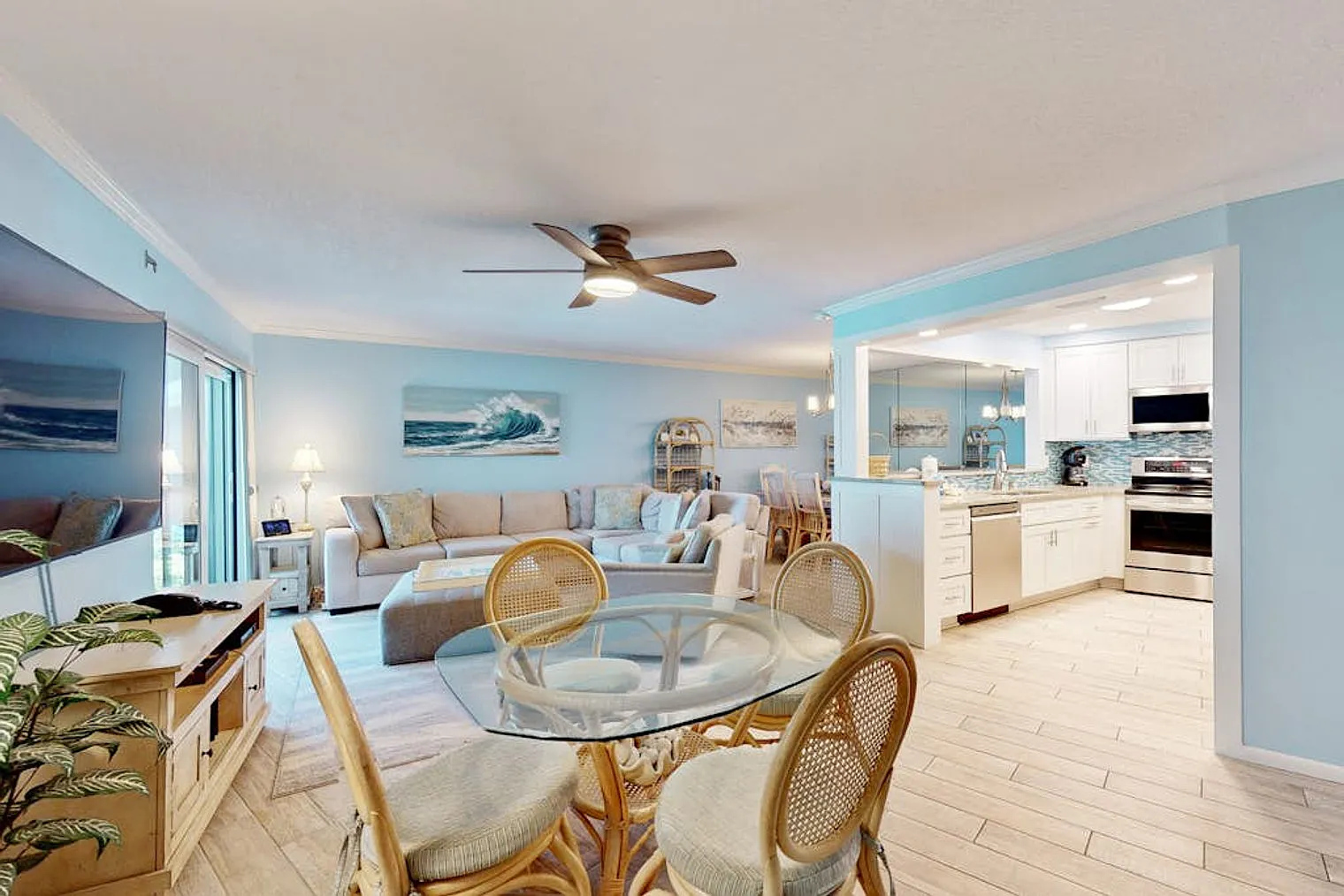 3 bed, 2.0 bath, 1431 sqft, $6,642 — Photo 4
