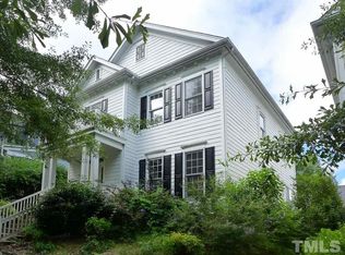111 Tharrington Dr, Chapel Hill, NC 27516