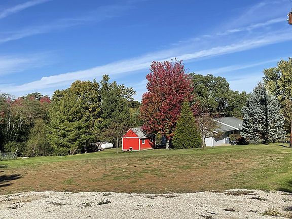 2nd image of 268 County Road 2225 E