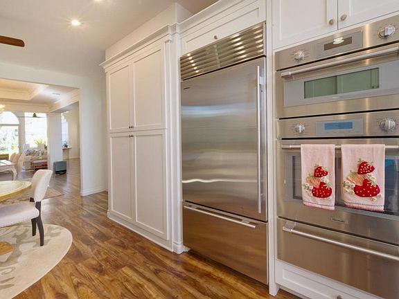 4th image of 15522 Churchill Downs