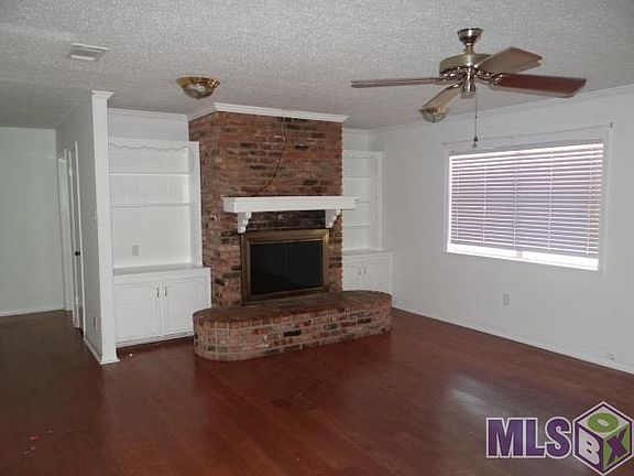 4th image of 30423 Parkview Dr