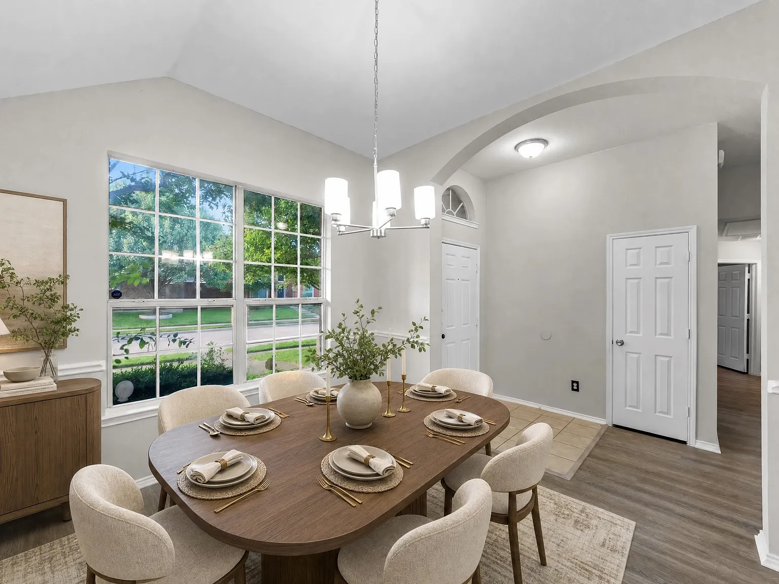 4 bed, 1797 sqft, $2,250 — Photo 2