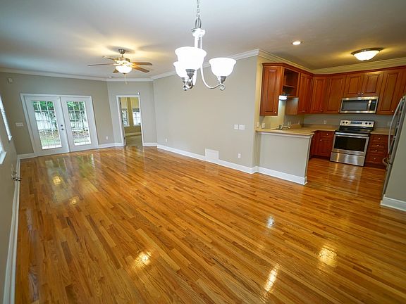 5th image of 2800 Summer Meadow Dr