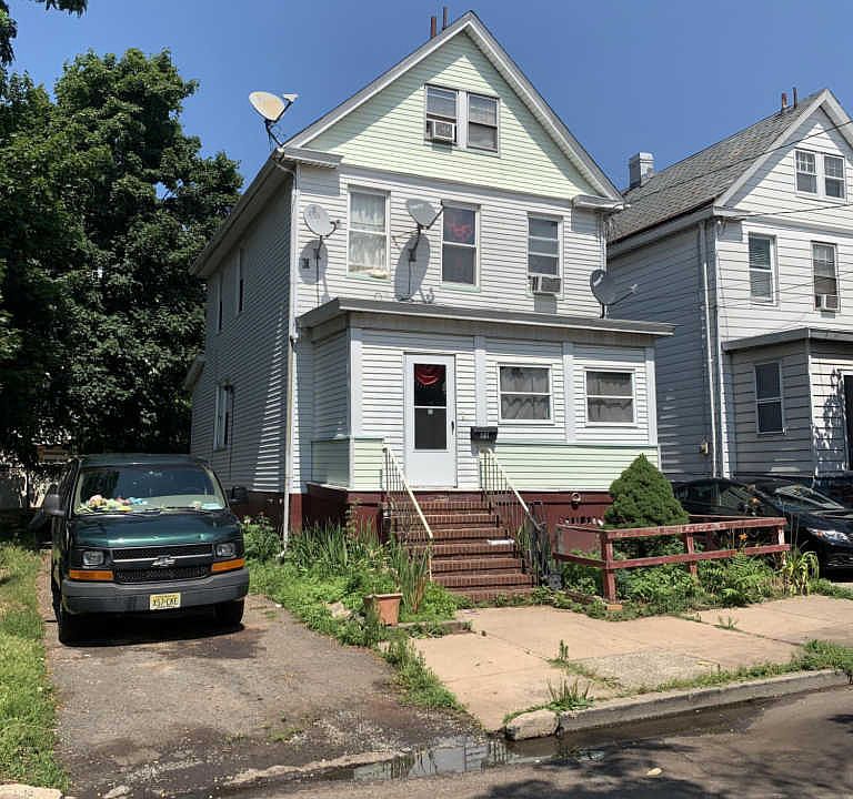 2nd image of 23 Freeman St