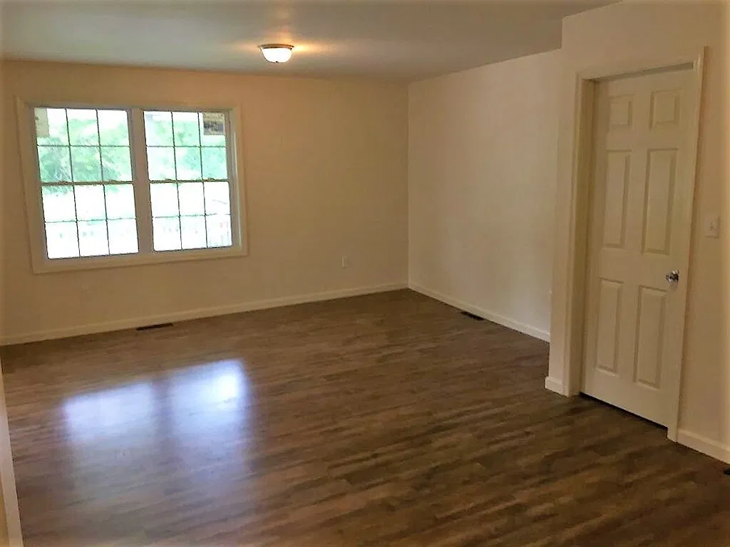 2 bed, 1140 sqft, $1,350 — Photo 4