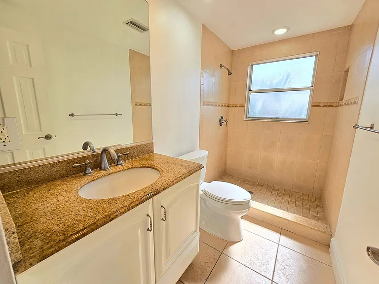 2101 Alvarado Ln — Photo 14