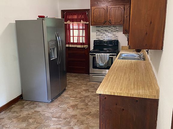 5th image of 109 Valeview Cir