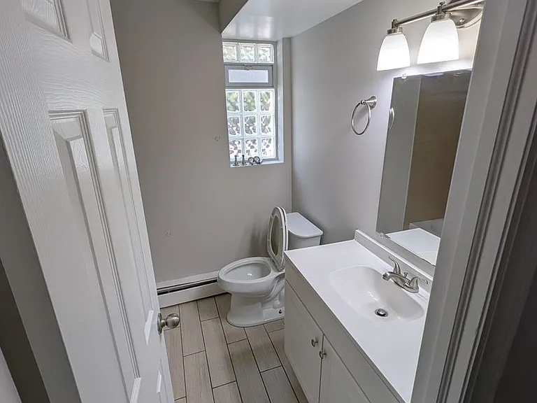 1621 Asmann Ave — Photo 6