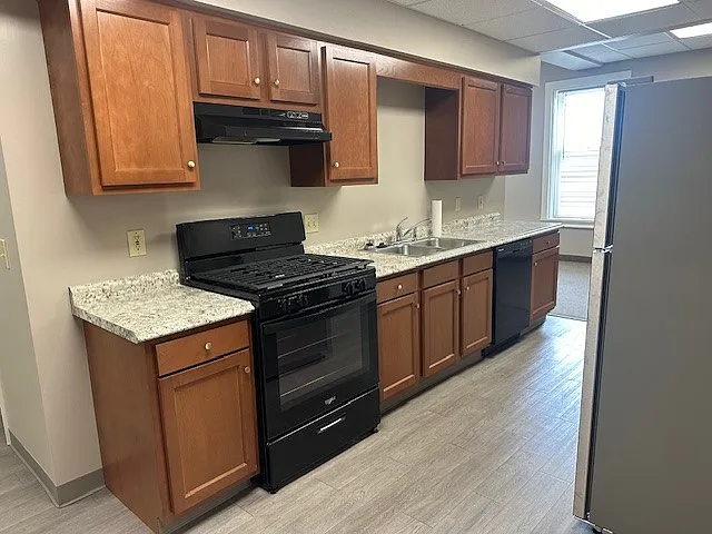 18 Public Sq #2