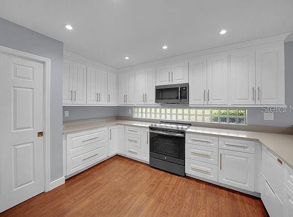 5th image of 15876 Sanctuary Dr