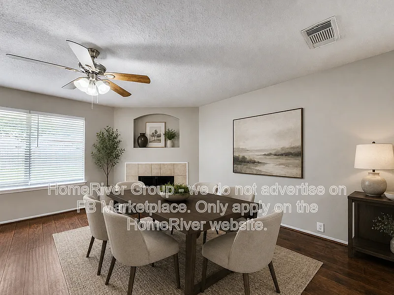 4 bed, 2.5 bath, 2510 sqft, $2,295 — Photo 3