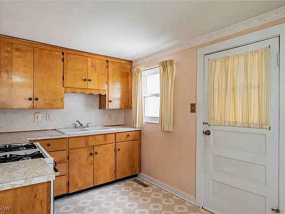 5th image of 1713 26th St