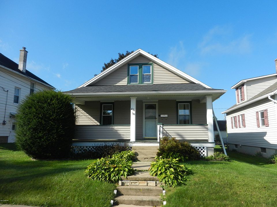 1st image of 436 Fleming St S