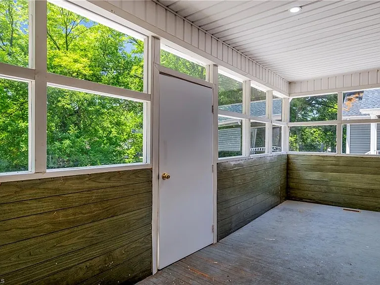 1506 Martin Luther King Jr Dr — Photo 33
