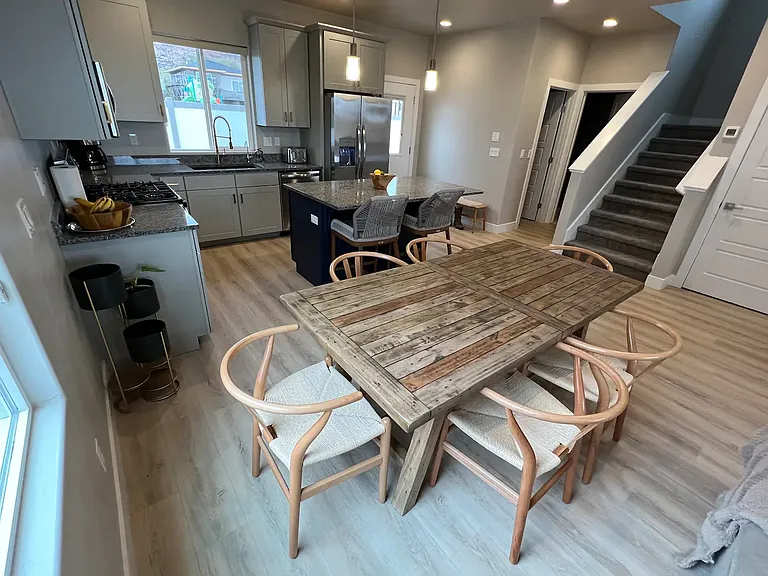 690 N Richard St #8 — Photo 12
