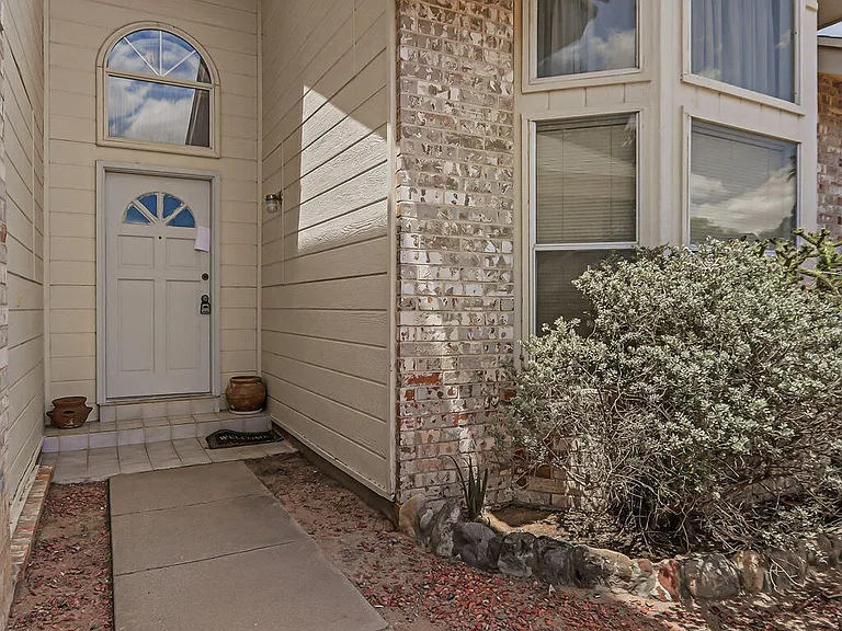7765 Dianjou Dr — Photo 4