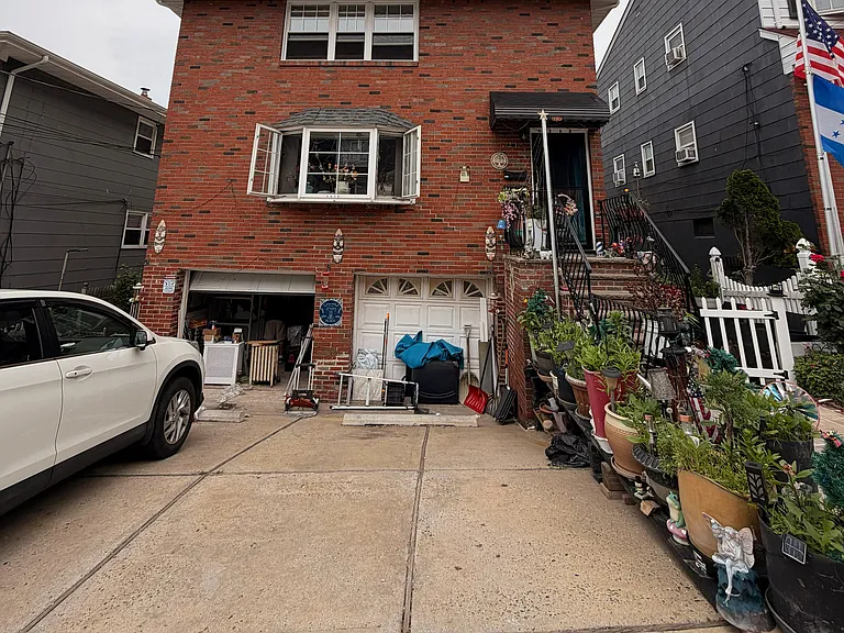 5215 Meadowview Ave #2B — Photo 2