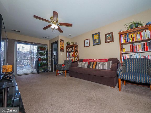 5th image of 3402 Bitterwood Pl APT B203