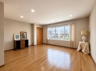 185 W 3rd St #1, Bayonne, NJ 07002