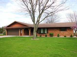 104 N Blue Spruce Ln, Onarga, IL 60955