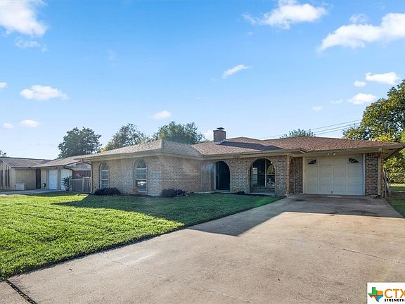 3rd image of 2901 Greystone Dr
