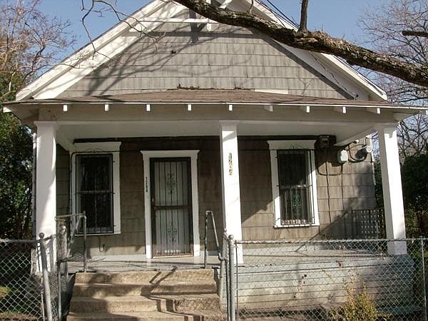 1st image of 1204 W Avenue F