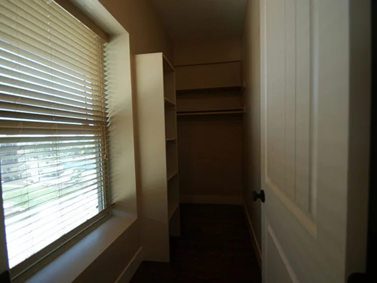 2934 Leavenworth St — Photo 60