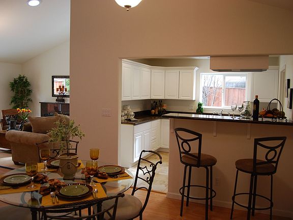 5th image of 1741 Oswald Pl