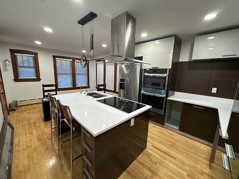 2437 W North Shore Ave #2 — Photo 6