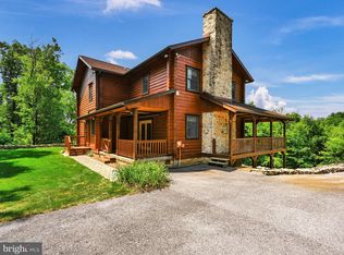 1380 Texter Mountain Rd, Reinholds, PA 17569