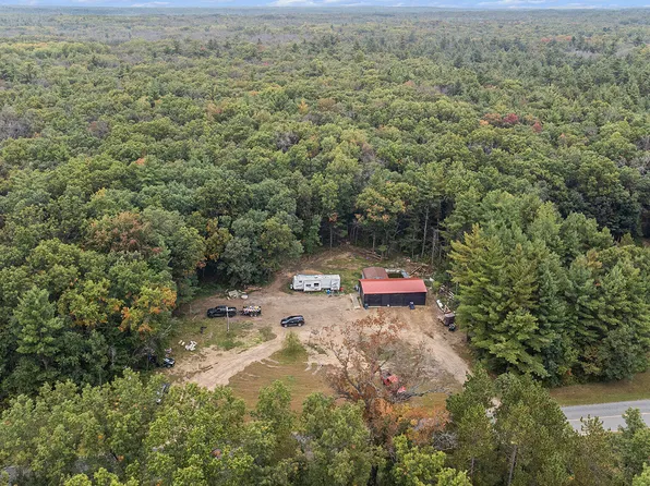 21608 Almy Rd, Howard City, MI 49329