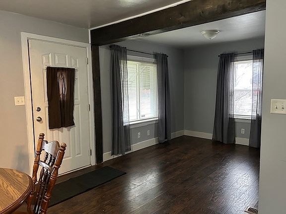5th image of 3714 Elmwood Ave