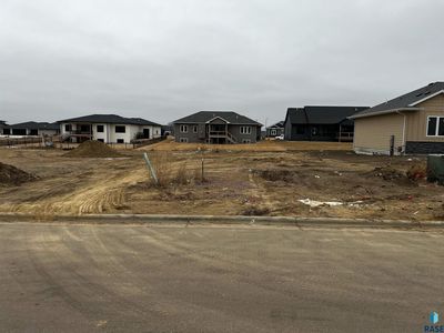 5418 W Colonial Ct, Sioux Falls, SD, 57107