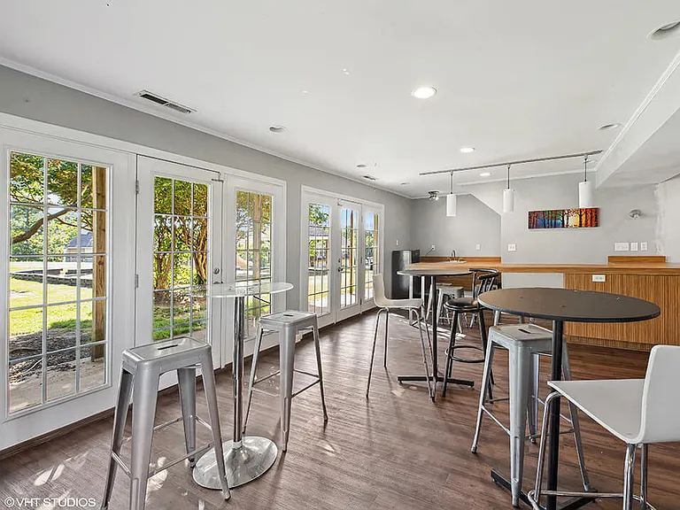 Clubhouse at Seasons on Chelsea