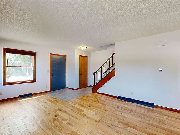 5th image of 1800 W Benton St #1800 & 1802