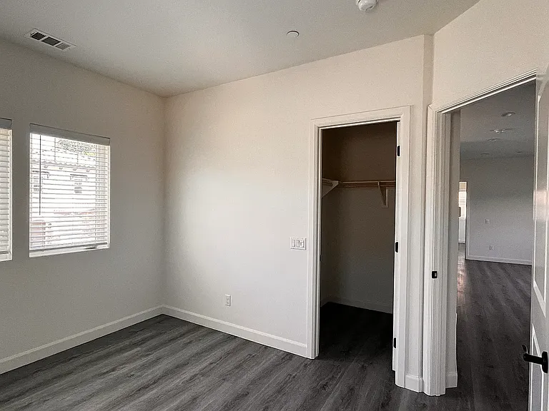 1356 Point Loma Pl — Photo 15