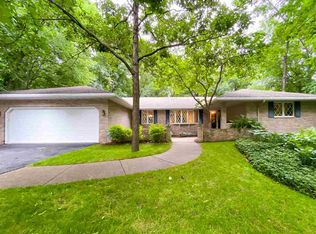 6586 Forest Park Dr, Deforest, WI 53532