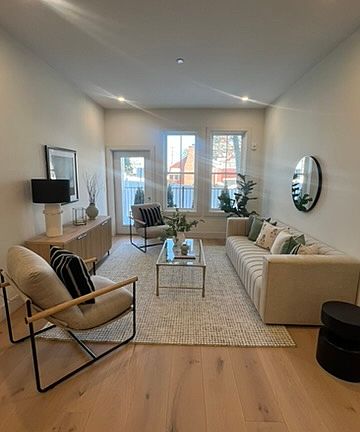 5th image of 105 Sea St #105