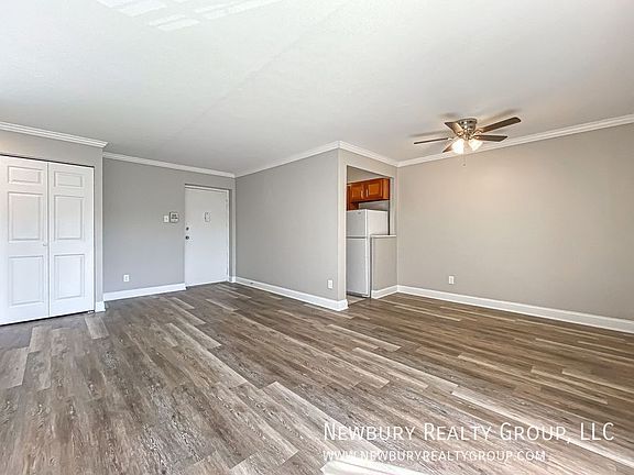 4th image of 1449 Poplar St APT 18